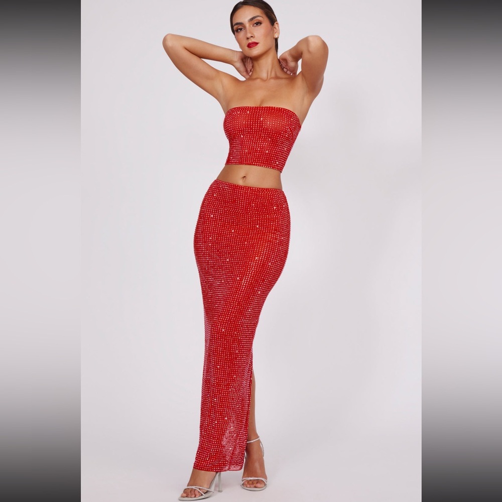 🖤Oh Polly Embellished Set in Fire Red!